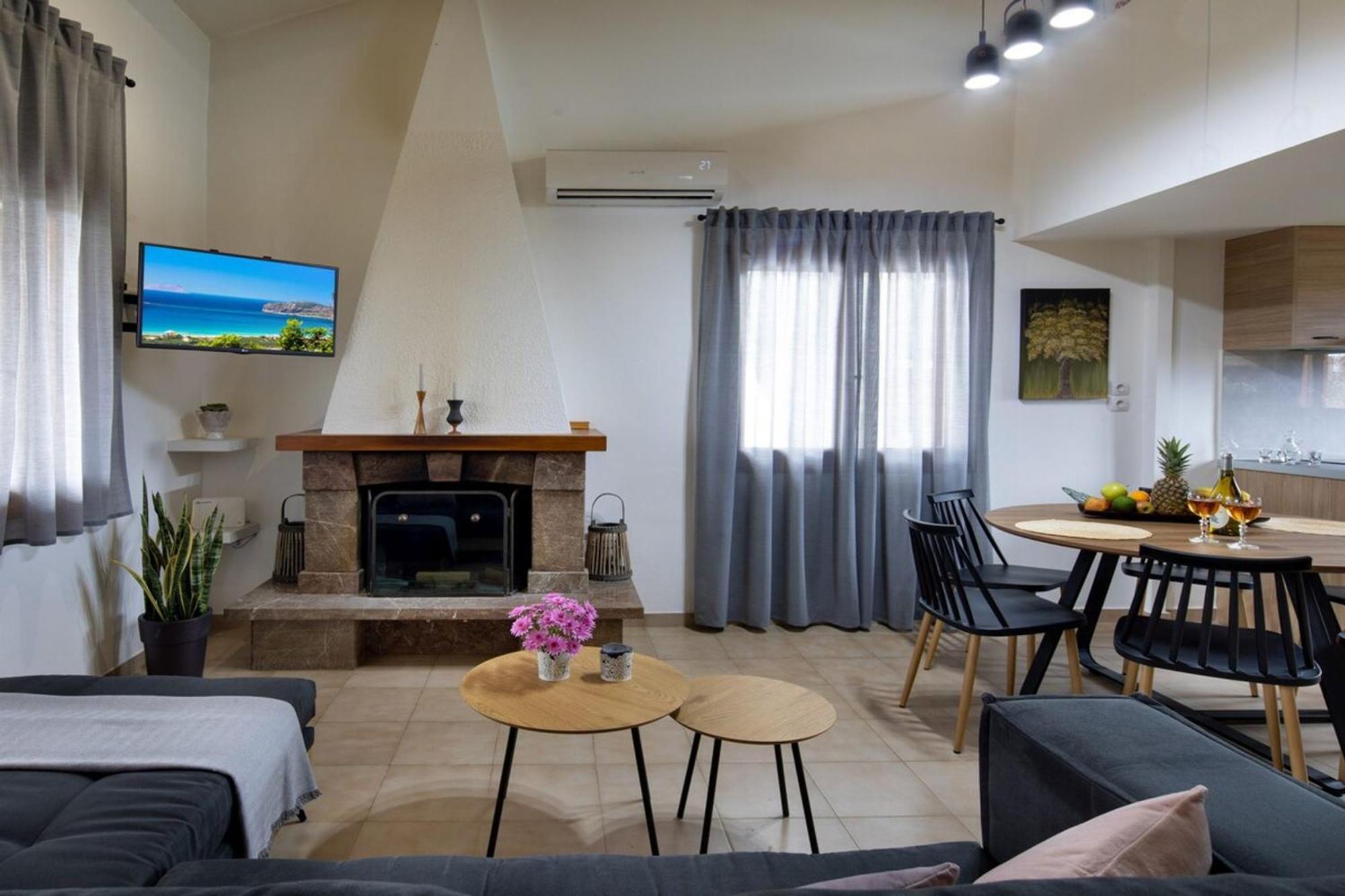 Santy Villa - Gerani Gerani  エクステリア 写真